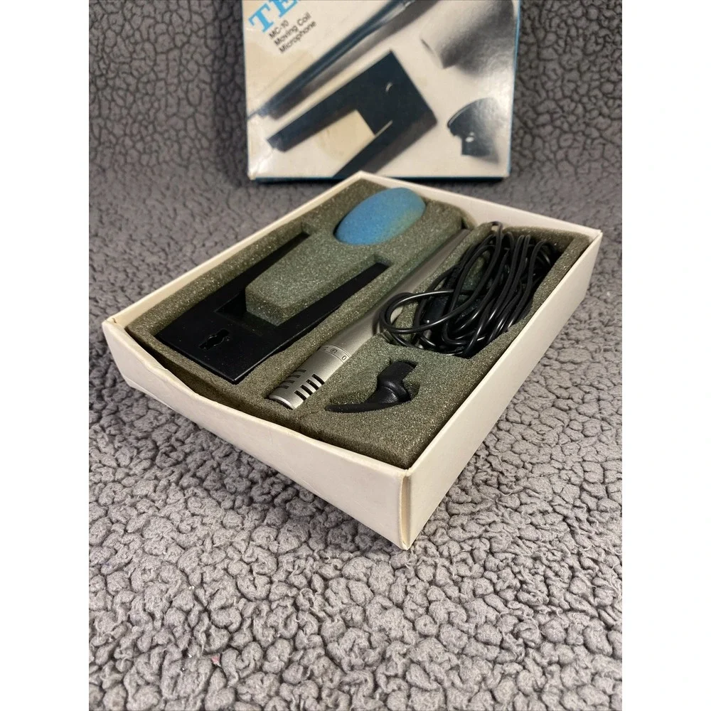 Teac Moving Coil Microphone‎ MC-10 Desk